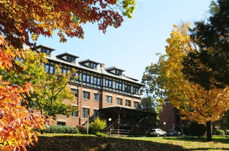 哈特福大学  University of Hartford